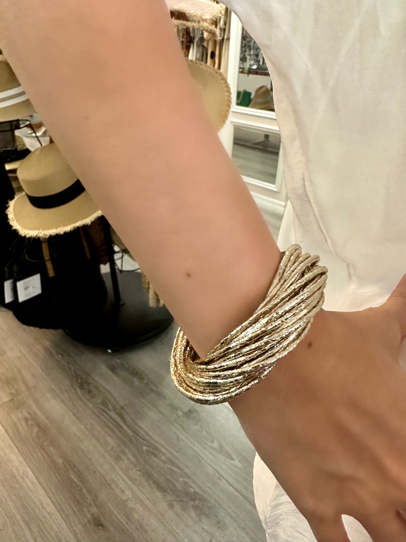 Gold Swirl Magnetic Bracelet