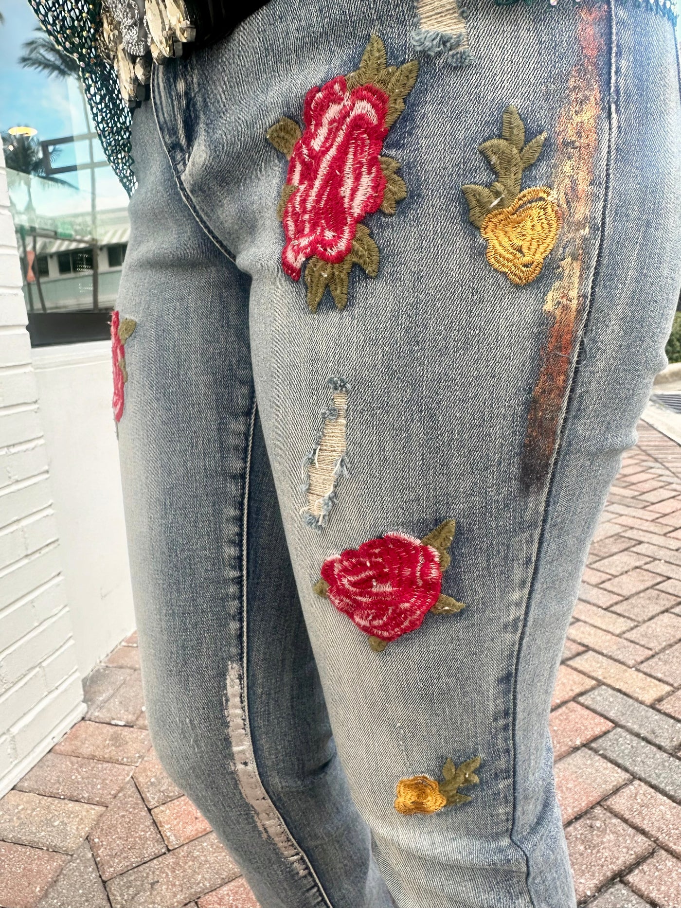 Le Fleur Embroidered Stretch Jeans