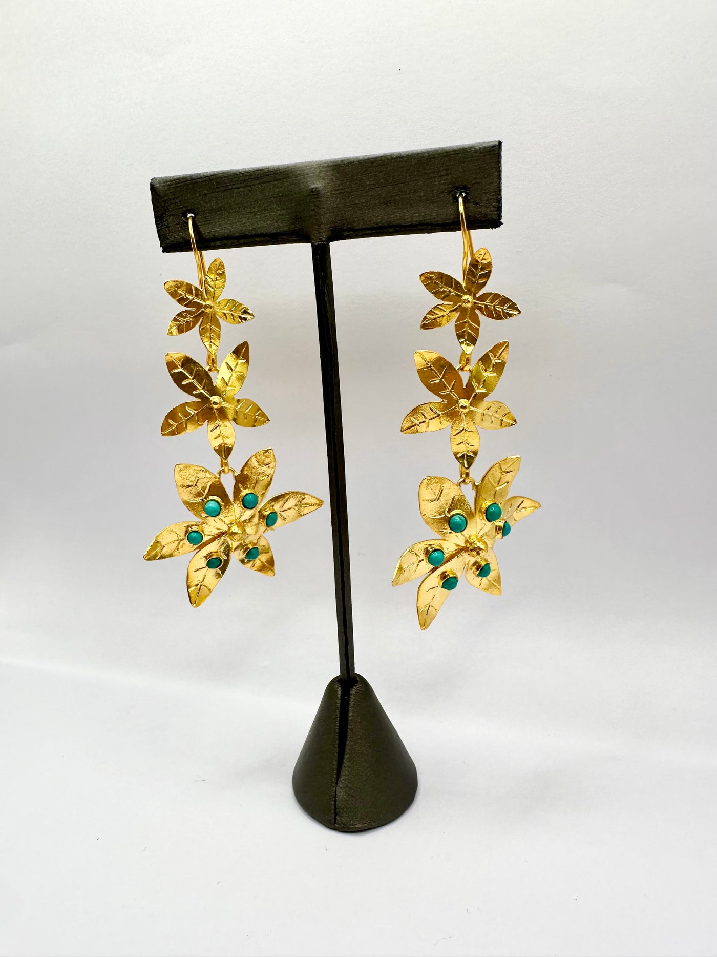 Royal Lilly Earrings