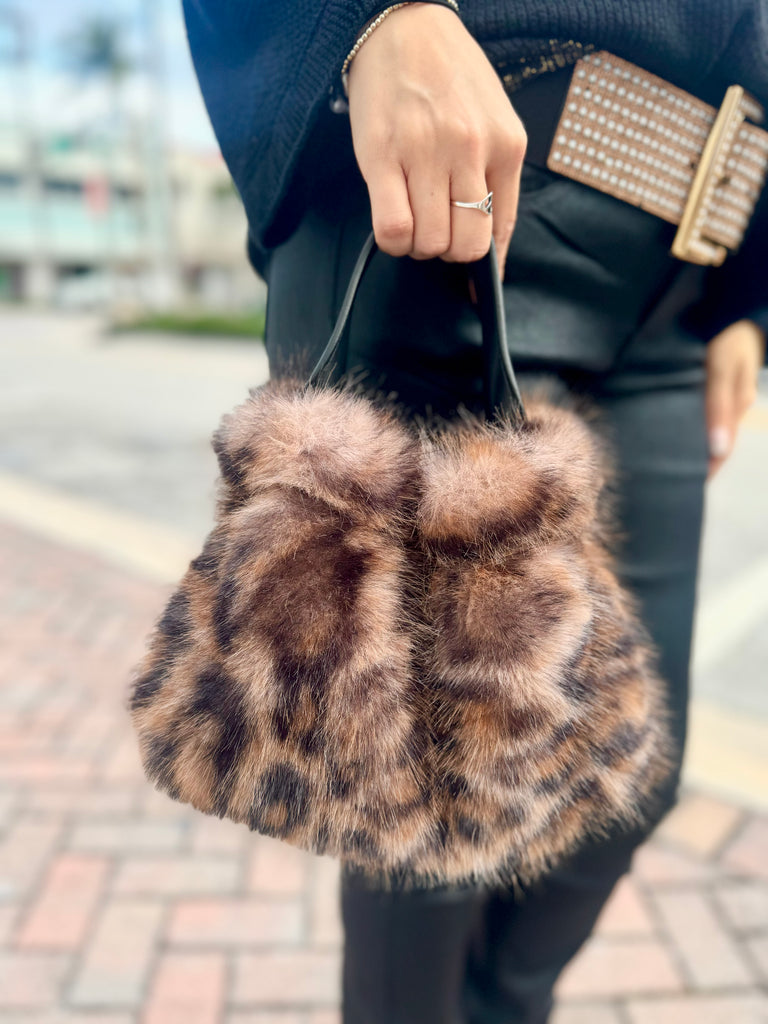 Chelsea Cheetah Mini Bucket Bag – Bolufe Boutique
