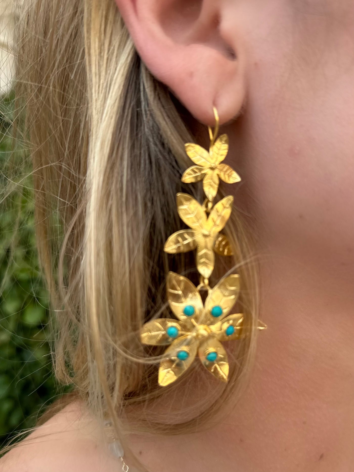 Royal Lilly Earrings