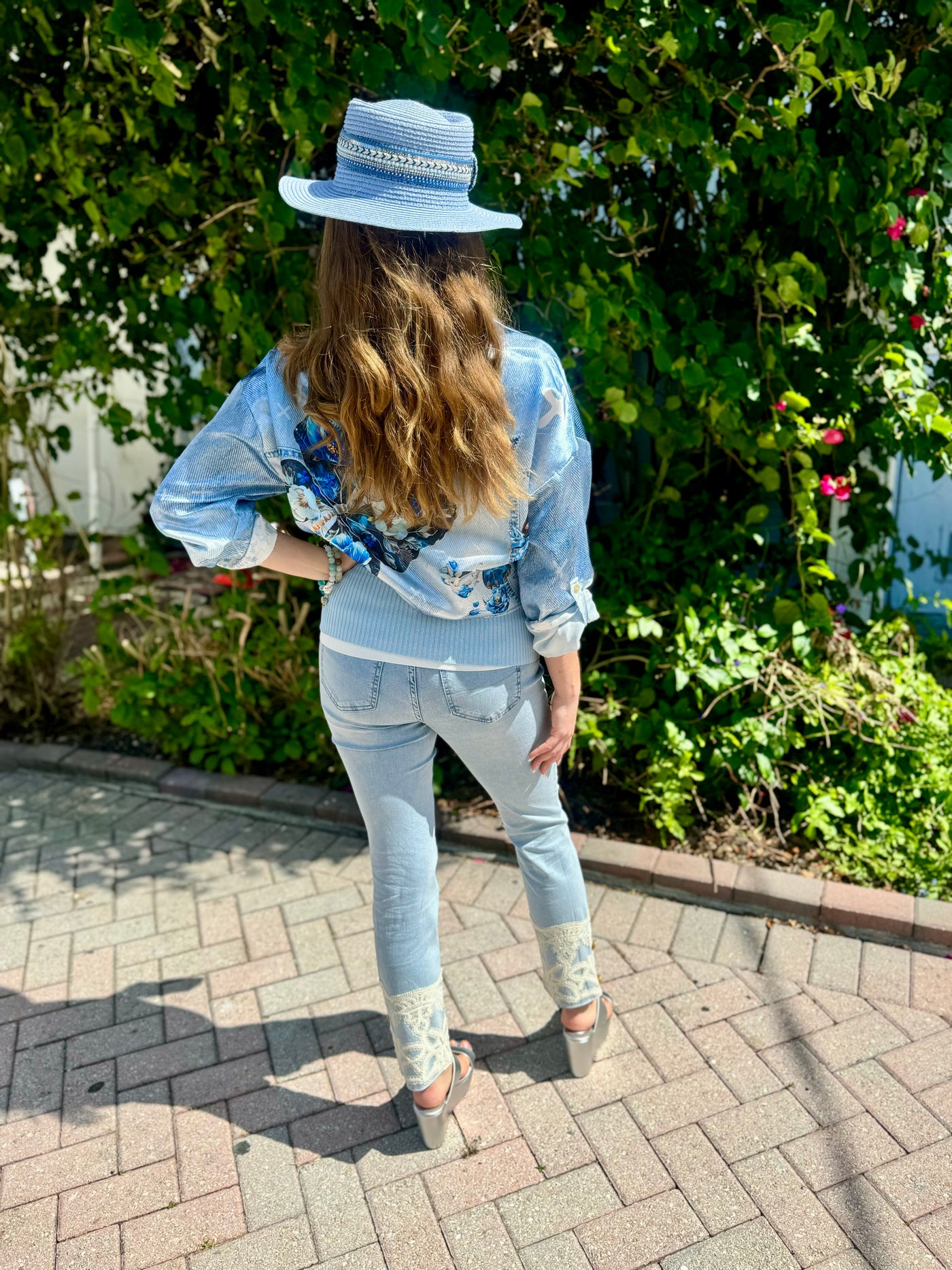 Lyla Lace Cropped Jeans