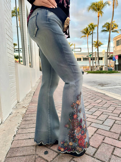 Sundown Bloom Scalloped Flare Stretch Jeans